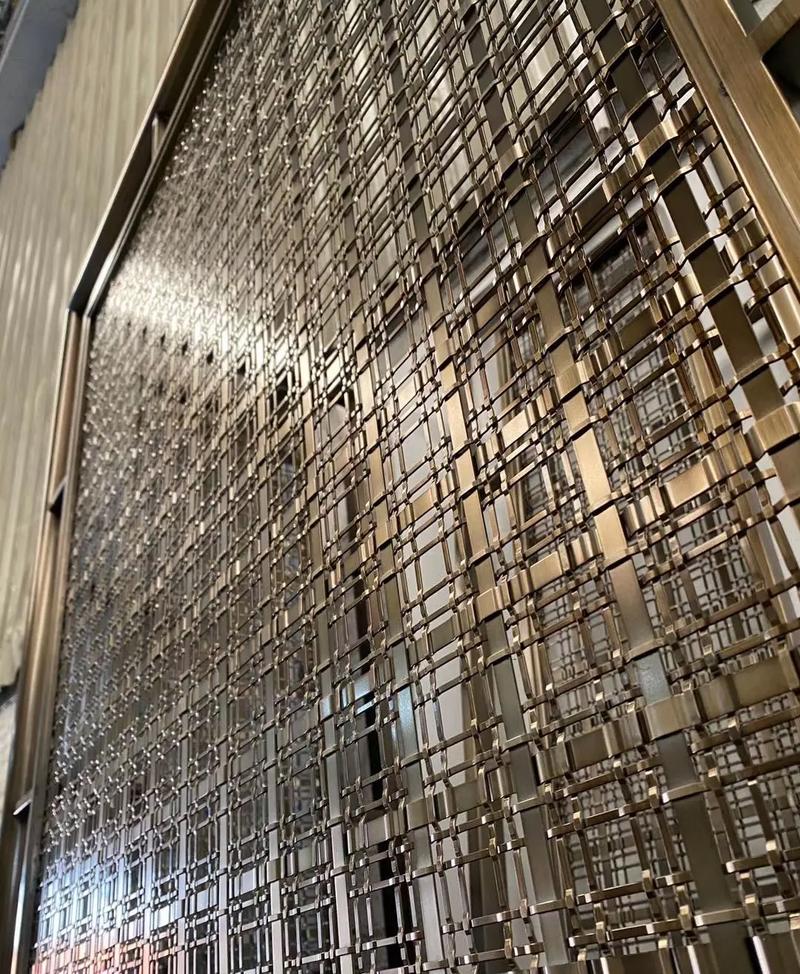 不銹鋼金屬吊頂隔斷裝飾網(wǎng)簾——設(shè)計(jì)師必選的金屬編織網(wǎng)
